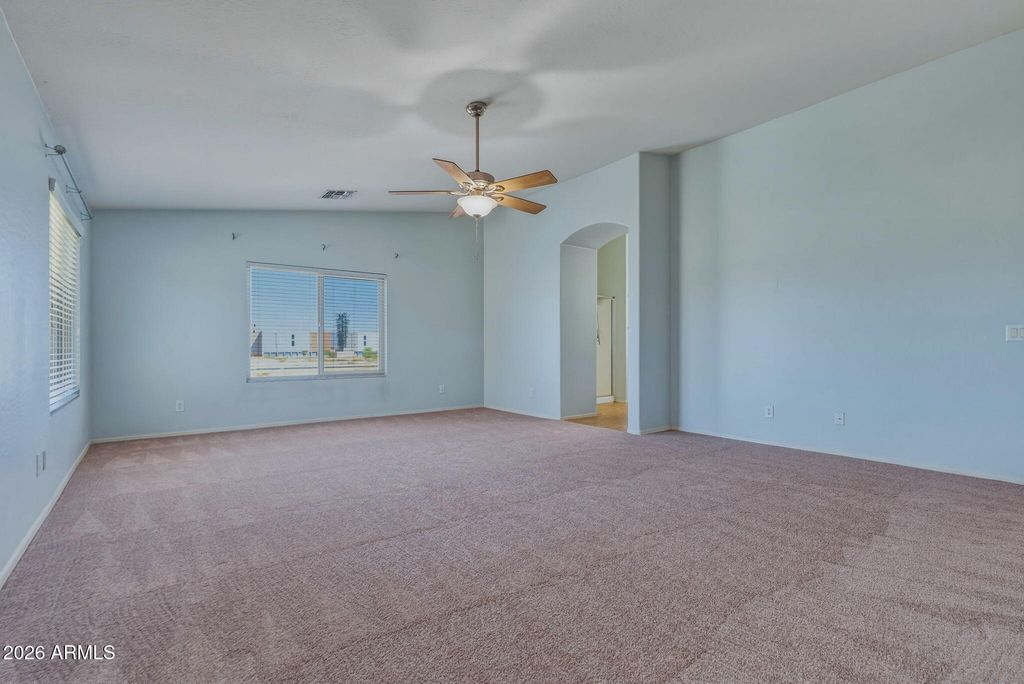 Image 42 of property listing at 12354 W HIGHLAND Avenue, Avondale, AZ 85392