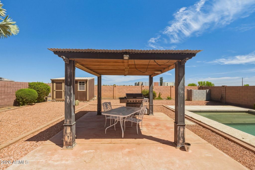 Image 47 of property listing at 12354 W HIGHLAND Avenue, Avondale, AZ 85392