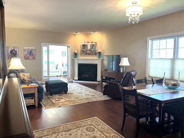 7214 FIELDSTONE Court 65, Erie, PA 16509