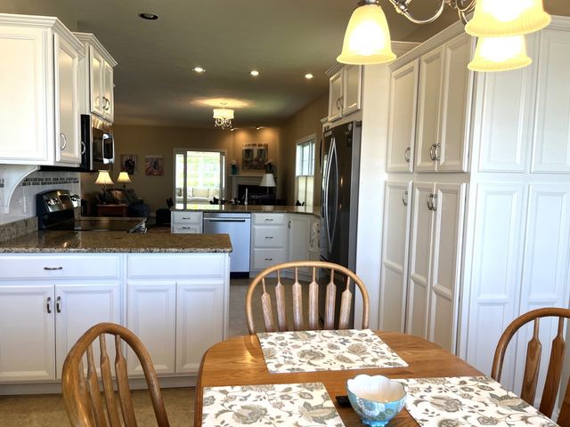 7214 FIELDSTONE Court 65, Erie, PA 16509
