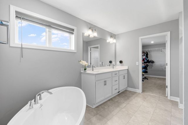 22915 Wood Lane, Rogers, MN 55374