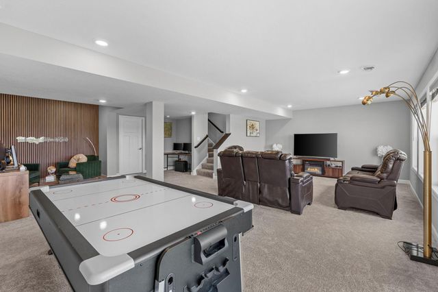 22915 Wood Lane, Rogers, MN 55374