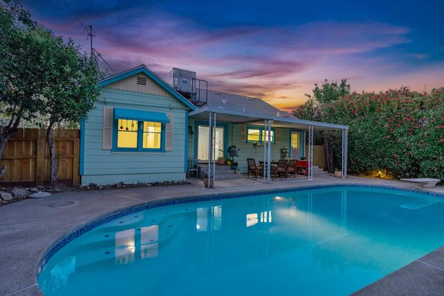 2704 E Michigan Avenue, Fresno, CA 93703