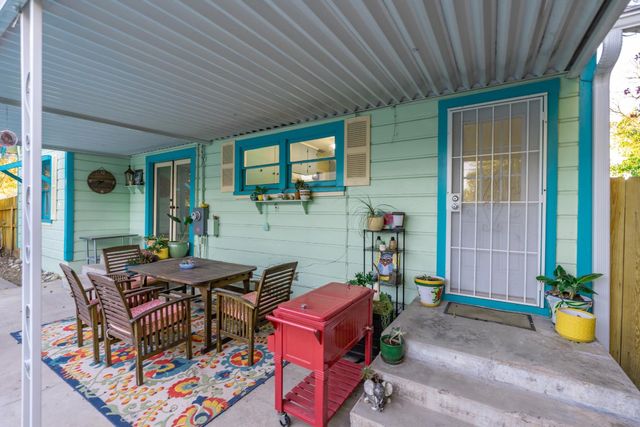 2704 E Michigan Avenue, Fresno, CA 93703