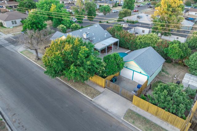 2704 E Michigan Avenue, Fresno, CA 93703