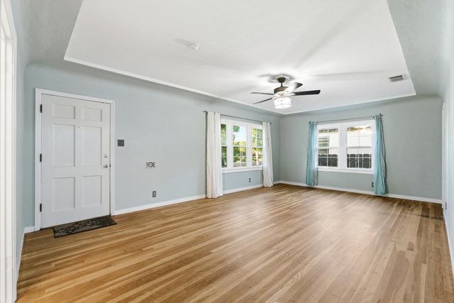 2704 E Michigan Avenue, Fresno, CA 93703