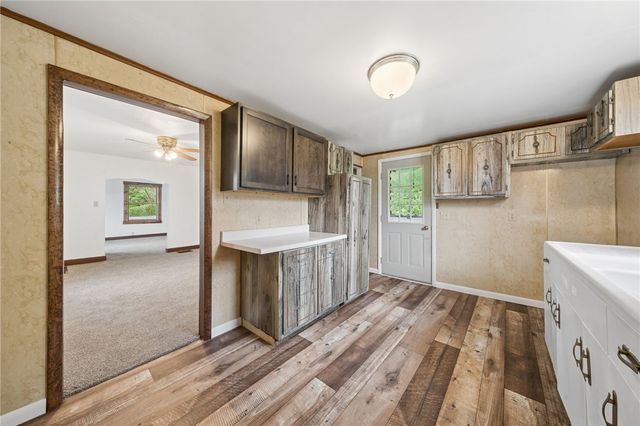 312 Harrison Ave, East Vandergrift, PA 15629