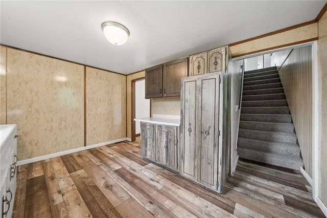 312 Harrison Ave, East Vandergrift, PA 15629