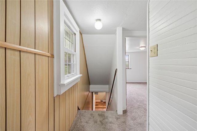 312 Harrison Ave, East Vandergrift, PA 15629