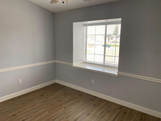 2500 Country Manor Dr, Riverbank, CA 95367