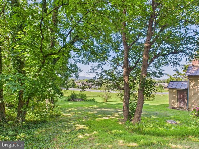 422 GETTYSBURG PIKE, Mechanicsburg, PA 17055