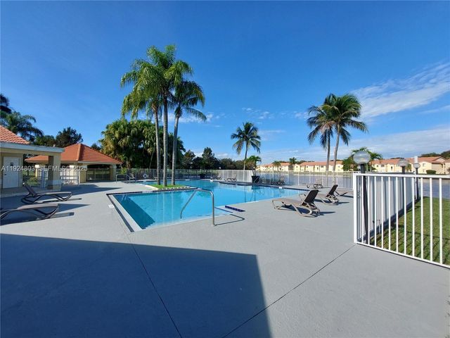 12510 Vista Isles Dr 1227, Sunrise, FL 33325