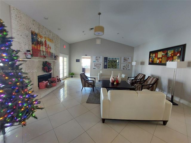 12510 Vista Isles Dr 1227, Sunrise, FL 33325