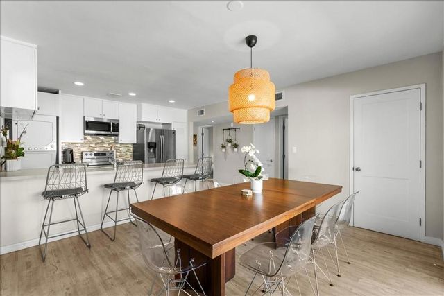 1184 E Pajaro Road, Palm Springs, CA 92262