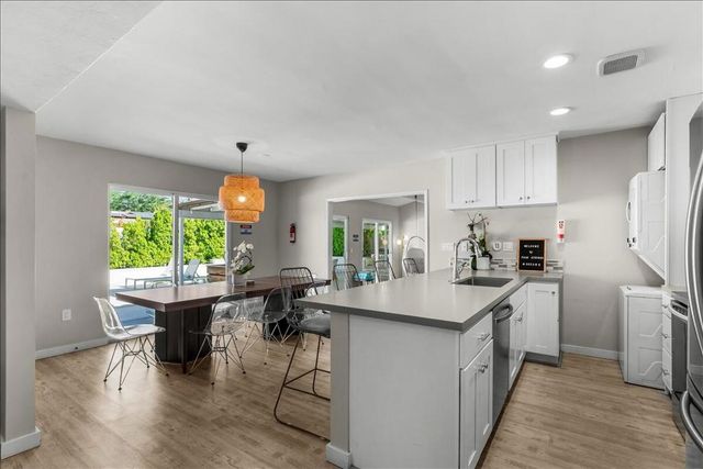 1184 E Pajaro Road, Palm Springs, CA 92262