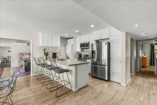 1184 E Pajaro Road, Palm Springs, CA 92262