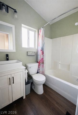 202 Tres Lobos Avenue, Overton, NV 89040