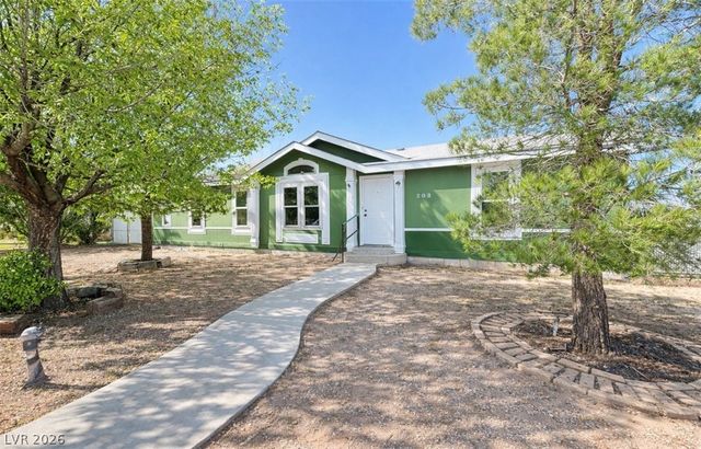 202 Tres Lobos Avenue, Overton, NV 89040