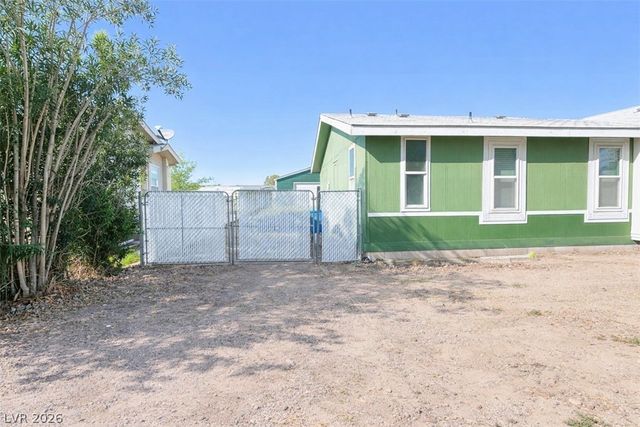 202 Tres Lobos Avenue, Overton, NV 89040