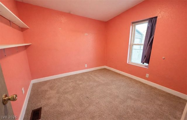 202 Tres Lobos Avenue, Overton, NV 89040