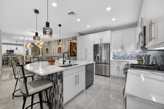 13042 SW Brook View Terrace, Port St. Lucie, FL 34987