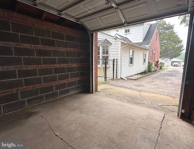 7915 ROLLING VIEW AVE, Nottingham, MD 21236