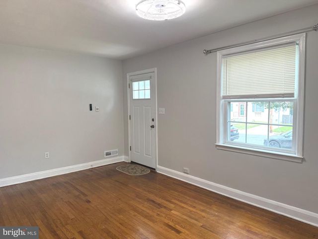 7915 ROLLING VIEW AVE, Nottingham, MD 21236