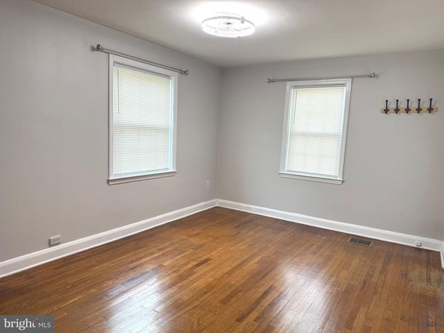 7915 ROLLING VIEW AVE, Nottingham, MD 21236
