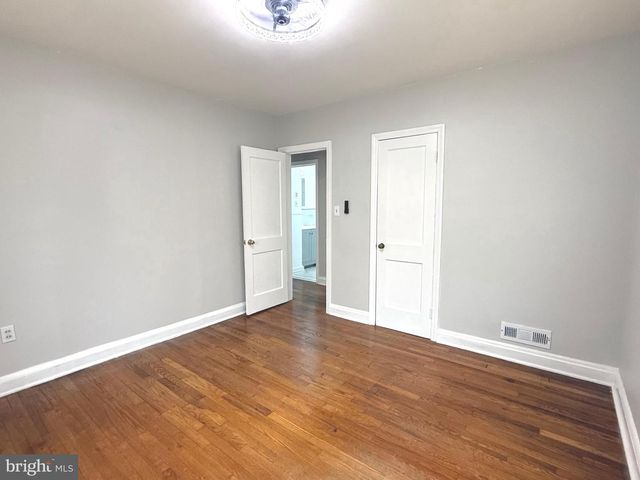 7915 ROLLING VIEW AVE, Nottingham, MD 21236