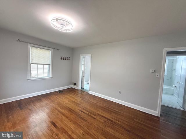 7915 ROLLING VIEW AVE, Nottingham, MD 21236