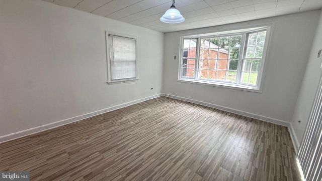 7915 ROLLING VIEW AVE, Nottingham, MD 21236