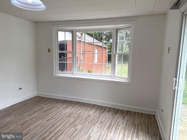 7915 ROLLING VIEW AVE, Nottingham, MD 21236