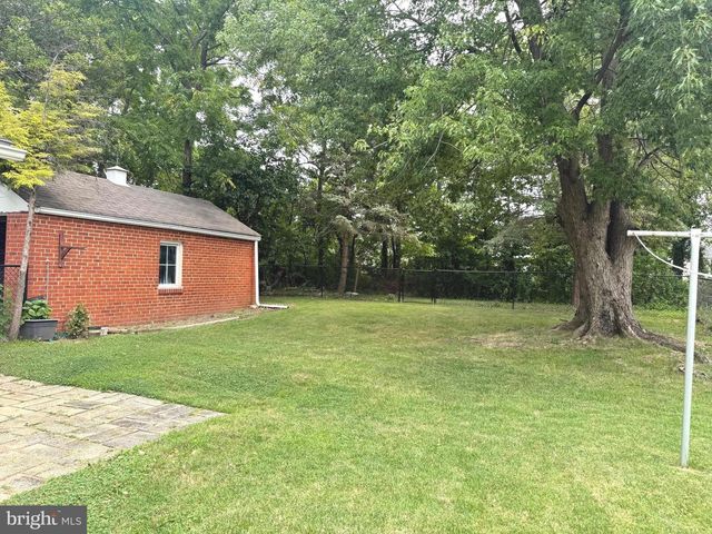 7915 ROLLING VIEW AVE, Nottingham, MD 21236