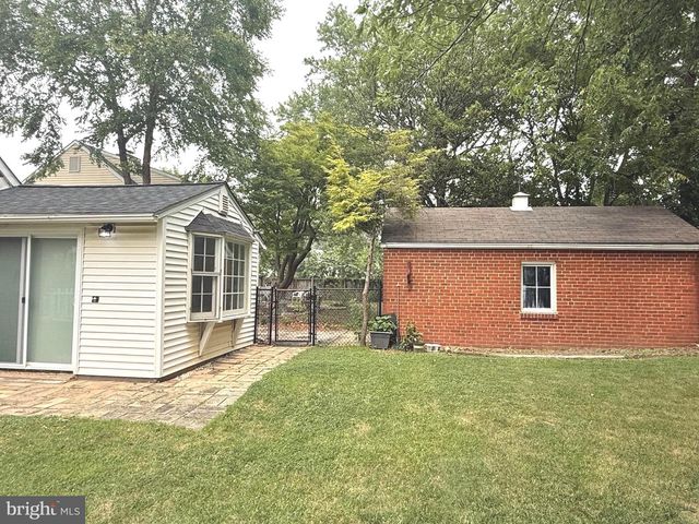 7915 ROLLING VIEW AVE, Nottingham, MD 21236