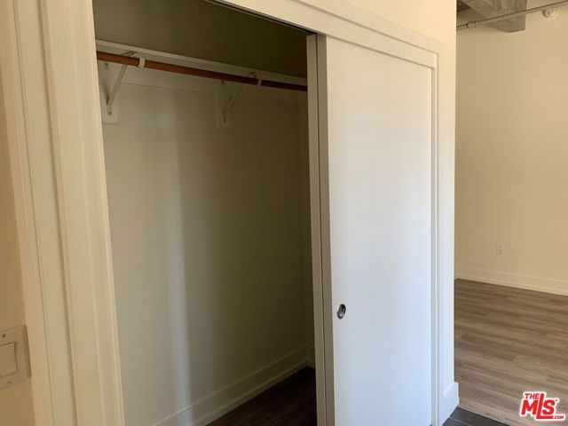 727 W 7th Street 614, Los Angeles, CA 90017