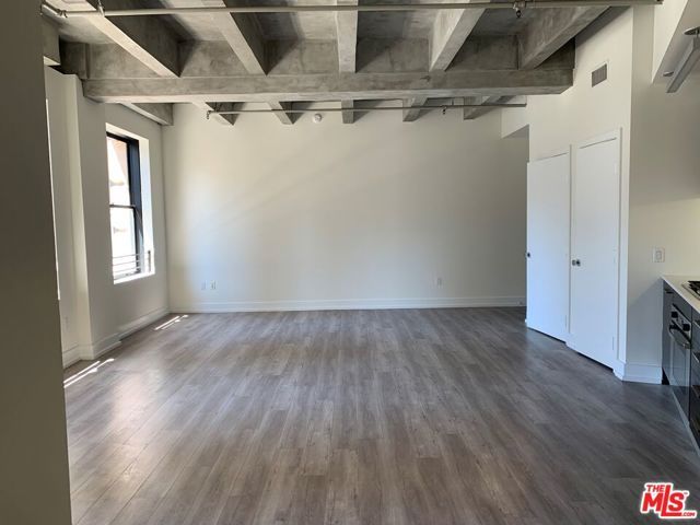 727 W 7th Street 614, Los Angeles, CA 90017
