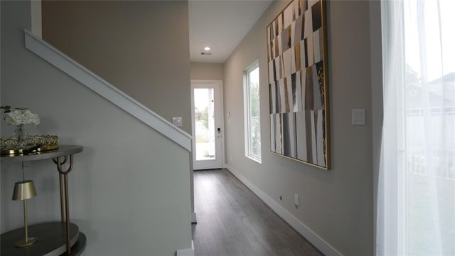 859 Prosper, Houston, TX 77088