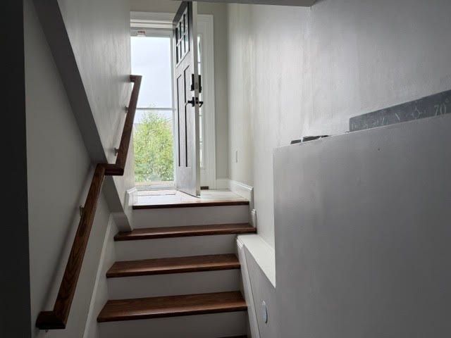 21 Burncoat Hts 0, Worcester, MA 01606