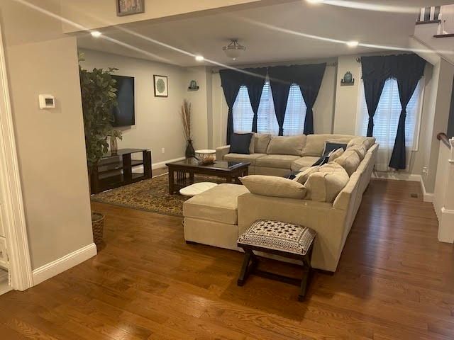 21 Burncoat Hts 0, Worcester, MA 01606