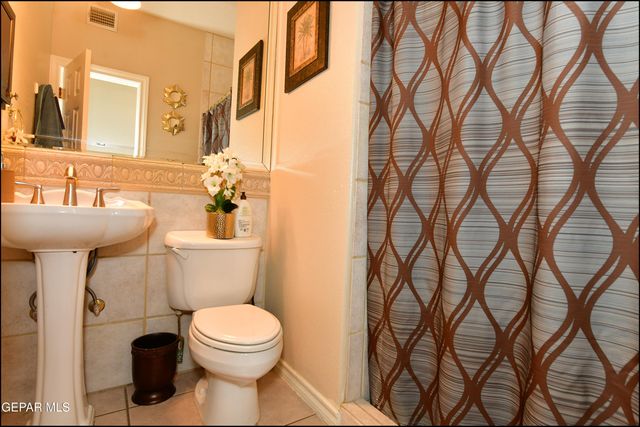 6444 Calle Placido Drive, El Paso, TX 79912