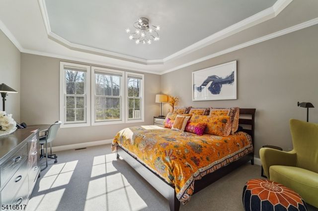 16 Baxter Ln, West Orange Twp., NJ 07052