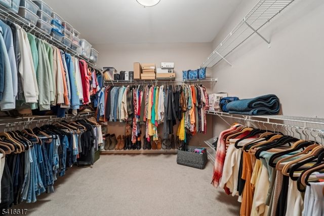 16 Baxter Ln, West Orange Twp., NJ 07052