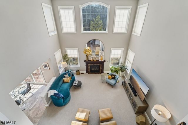 16 Baxter Ln, West Orange Twp., NJ 07052