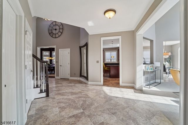 16 Baxter Ln, West Orange Twp., NJ 07052