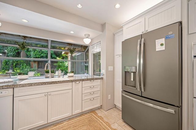 9168 Starina Way, Sacramento, CA 95826