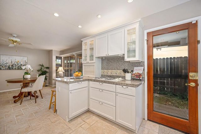 9168 Starina Way, Sacramento, CA 95826