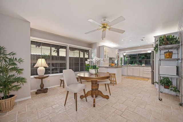 9168 Starina Way, Sacramento, CA 95826