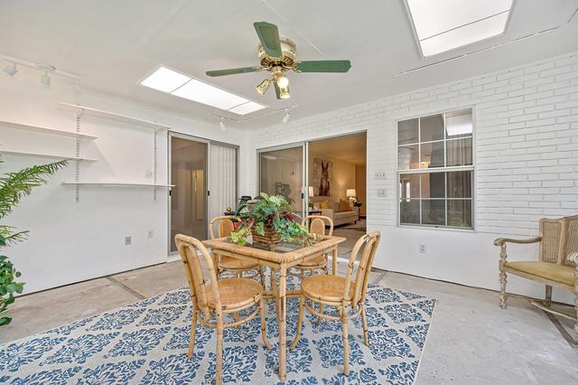 9168 Starina Way, Sacramento, CA 95826