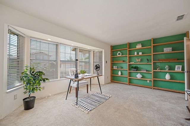 9168 Starina Way, Sacramento, CA 95826