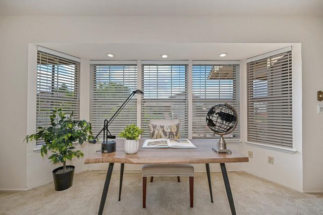 9168 Starina Way, Sacramento, CA 95826